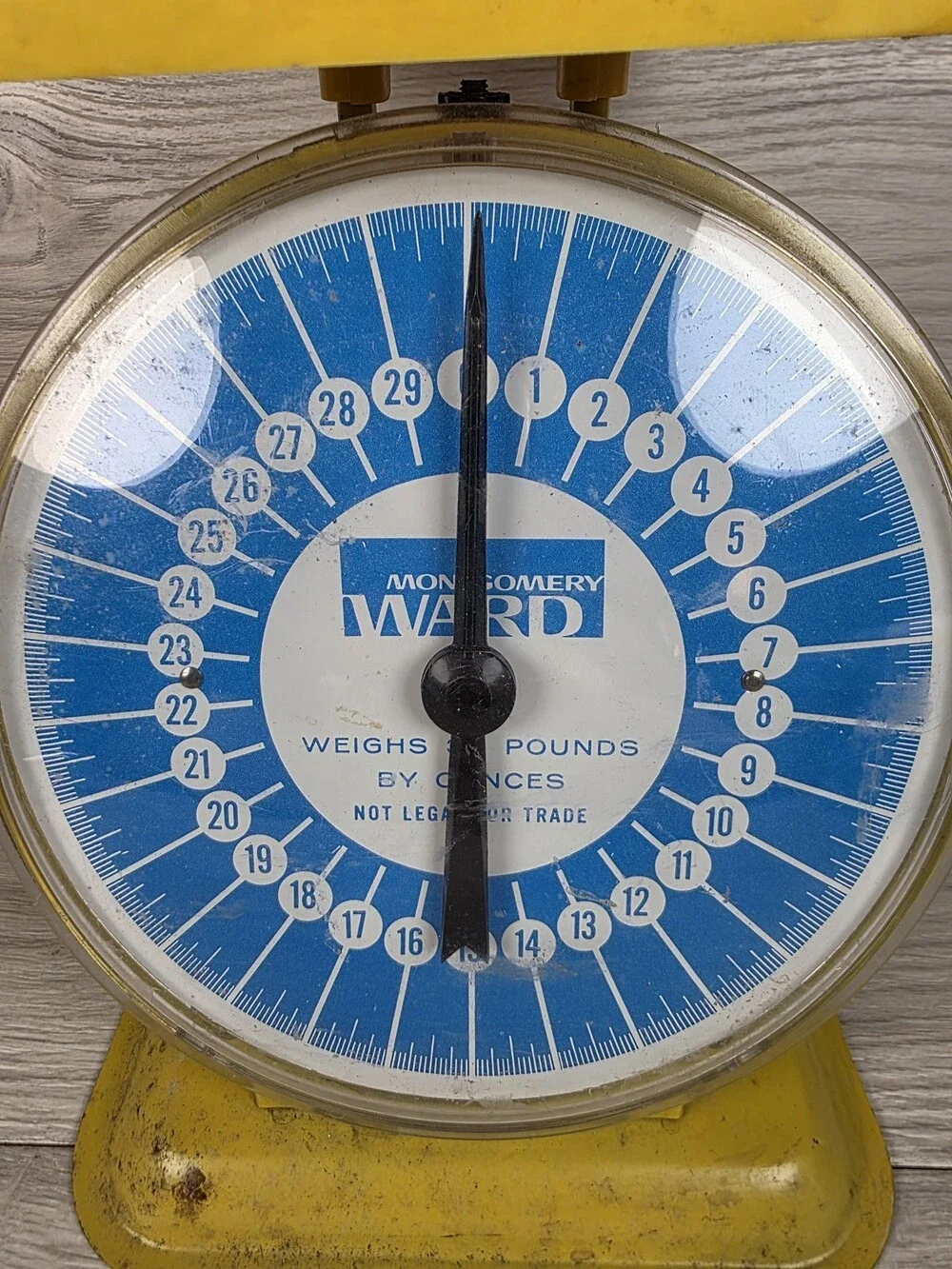 Montgomery Ward Mechanical Kitchen Scale Yellow Blue Retro SU12